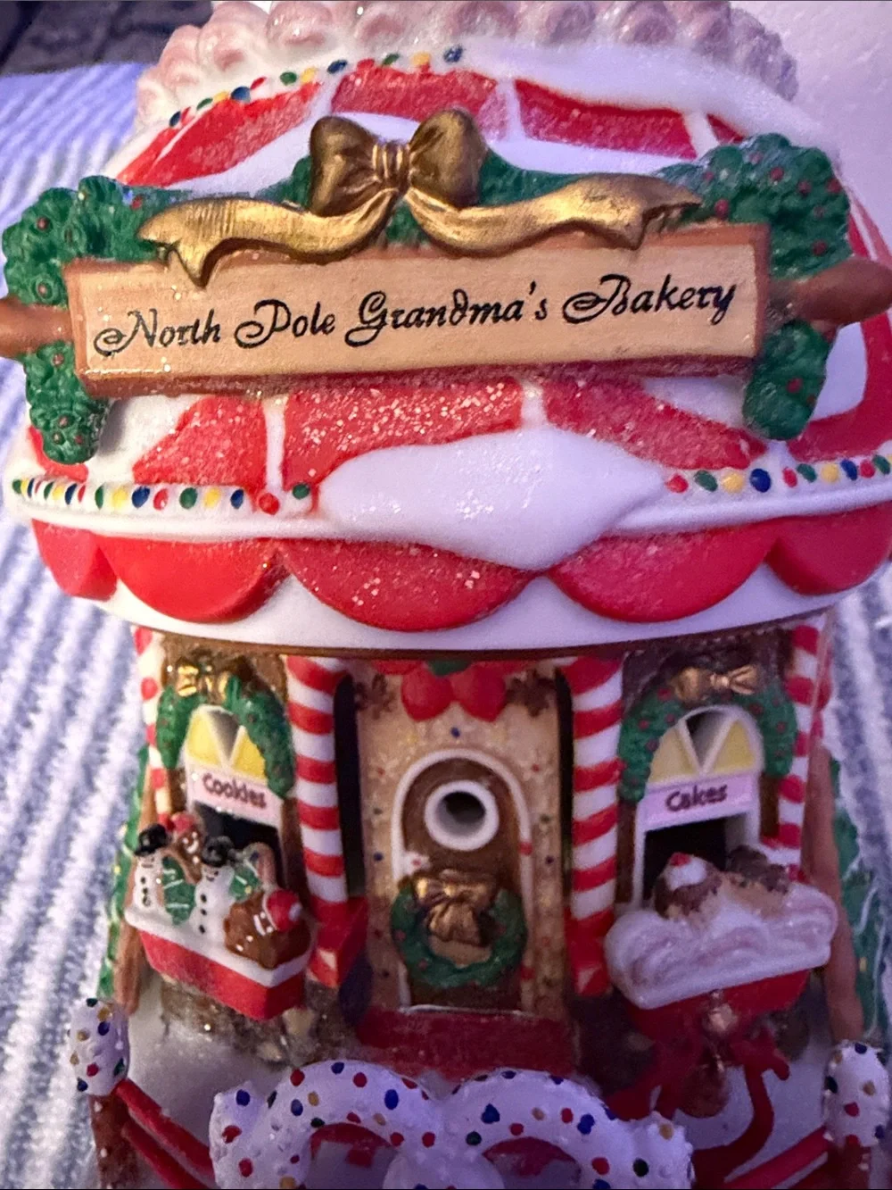 Department 56 North Pole Series Grandmas Bakery